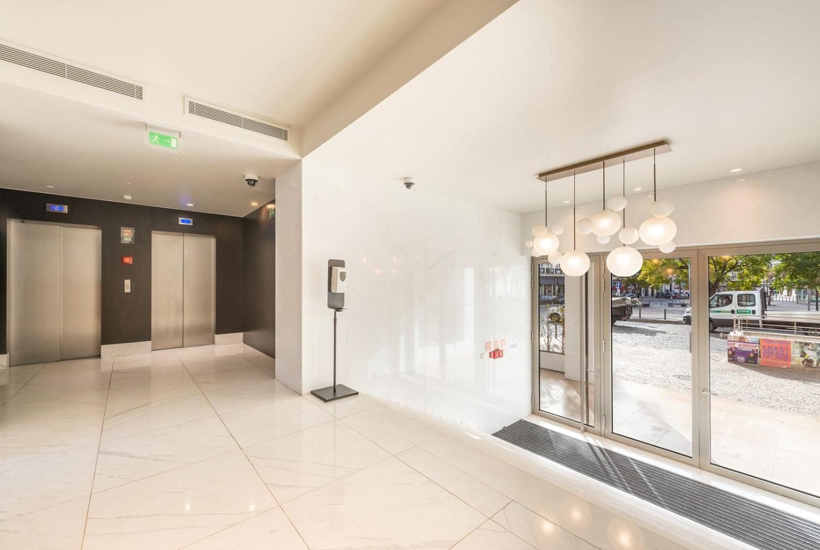 Guestready - 2Br Apt Carlos I With Terrace And Gym Apartment Lisbon Exterior photo